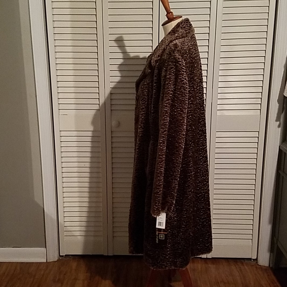 Alpine Studio Coat - Picture 4 of 13
